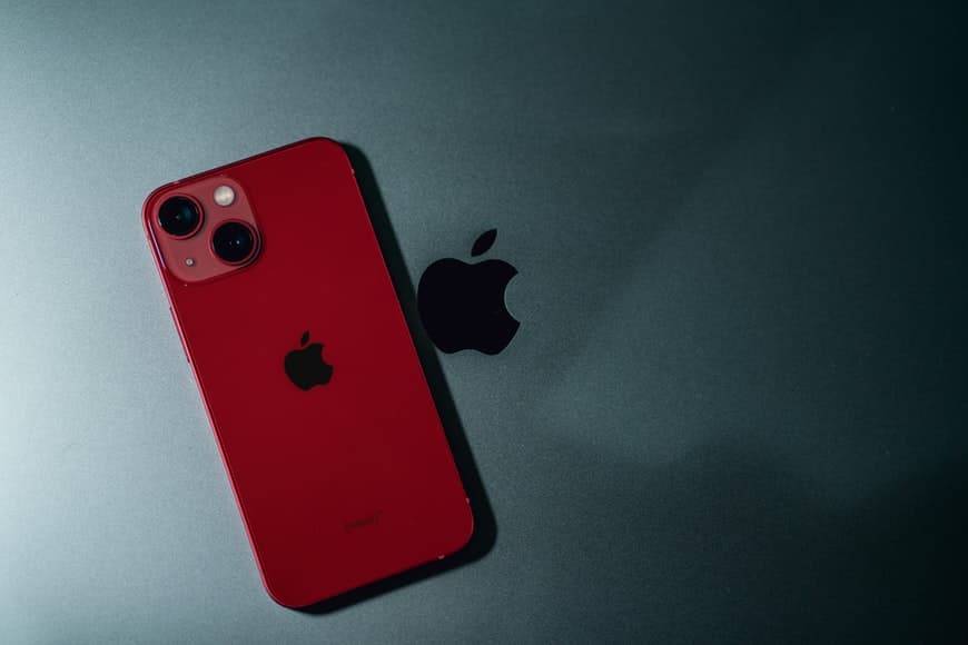 iphone 13 czerwony